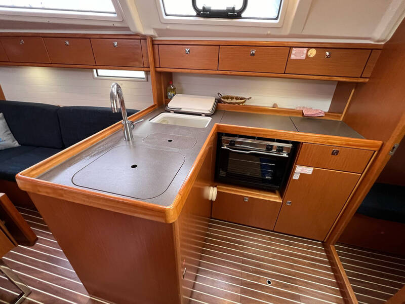 Bavaria Cruiser 37  | Bura
