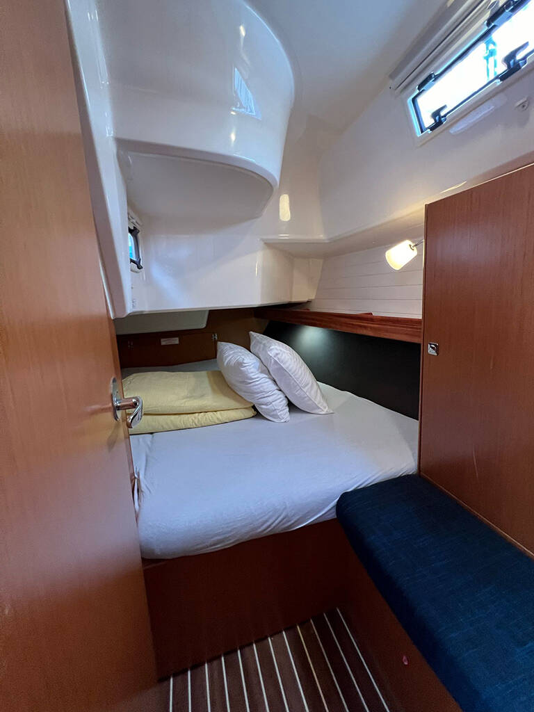 Bavaria Cruiser 37  | Bura