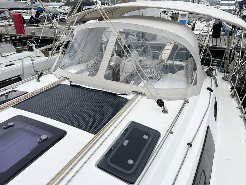 Bavaria Cruiser 37  | Jugo
