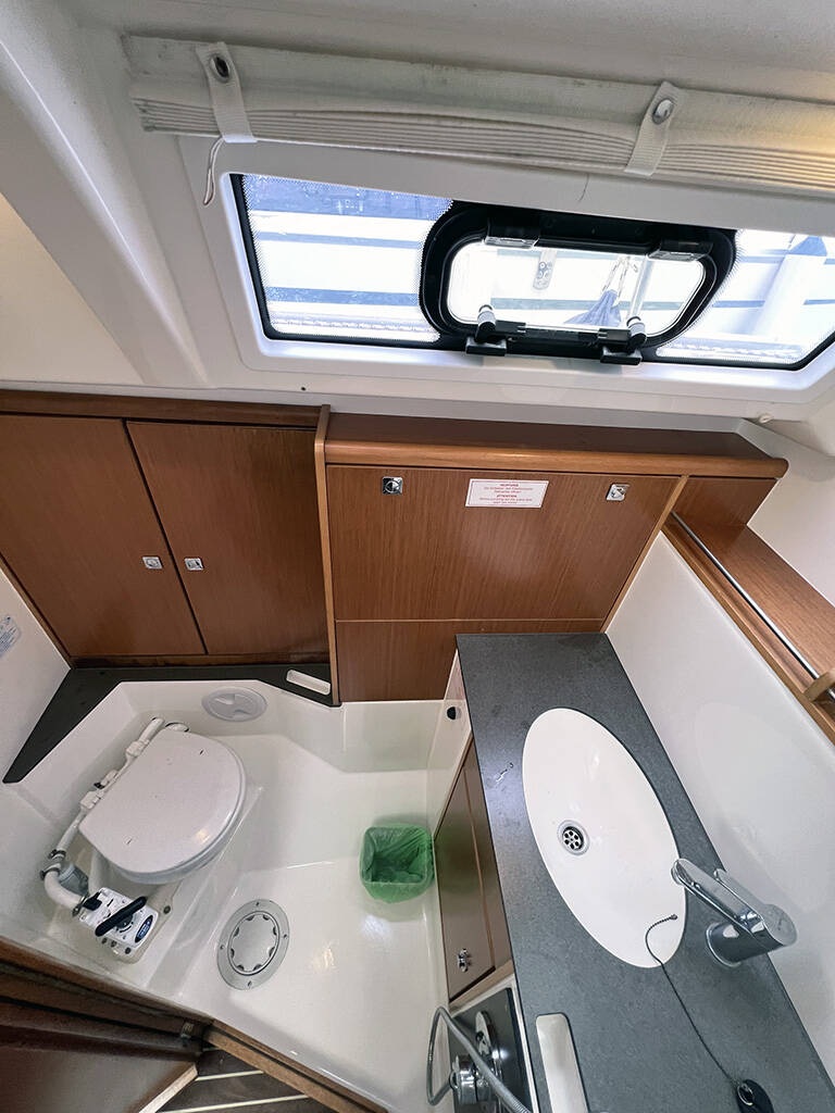 Bavaria Cruiser 37  | Jugo