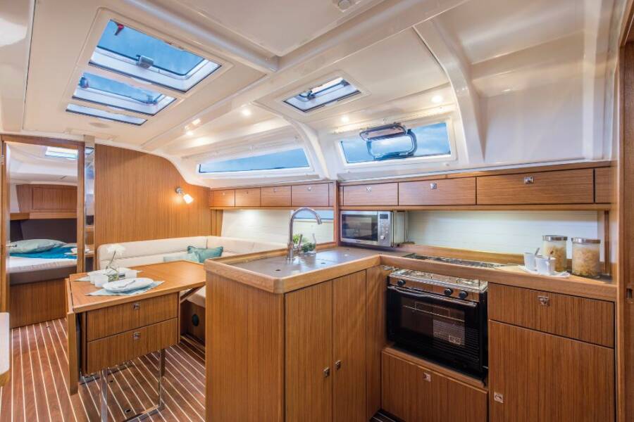 Bavaria Cruiser 37  | Kristina