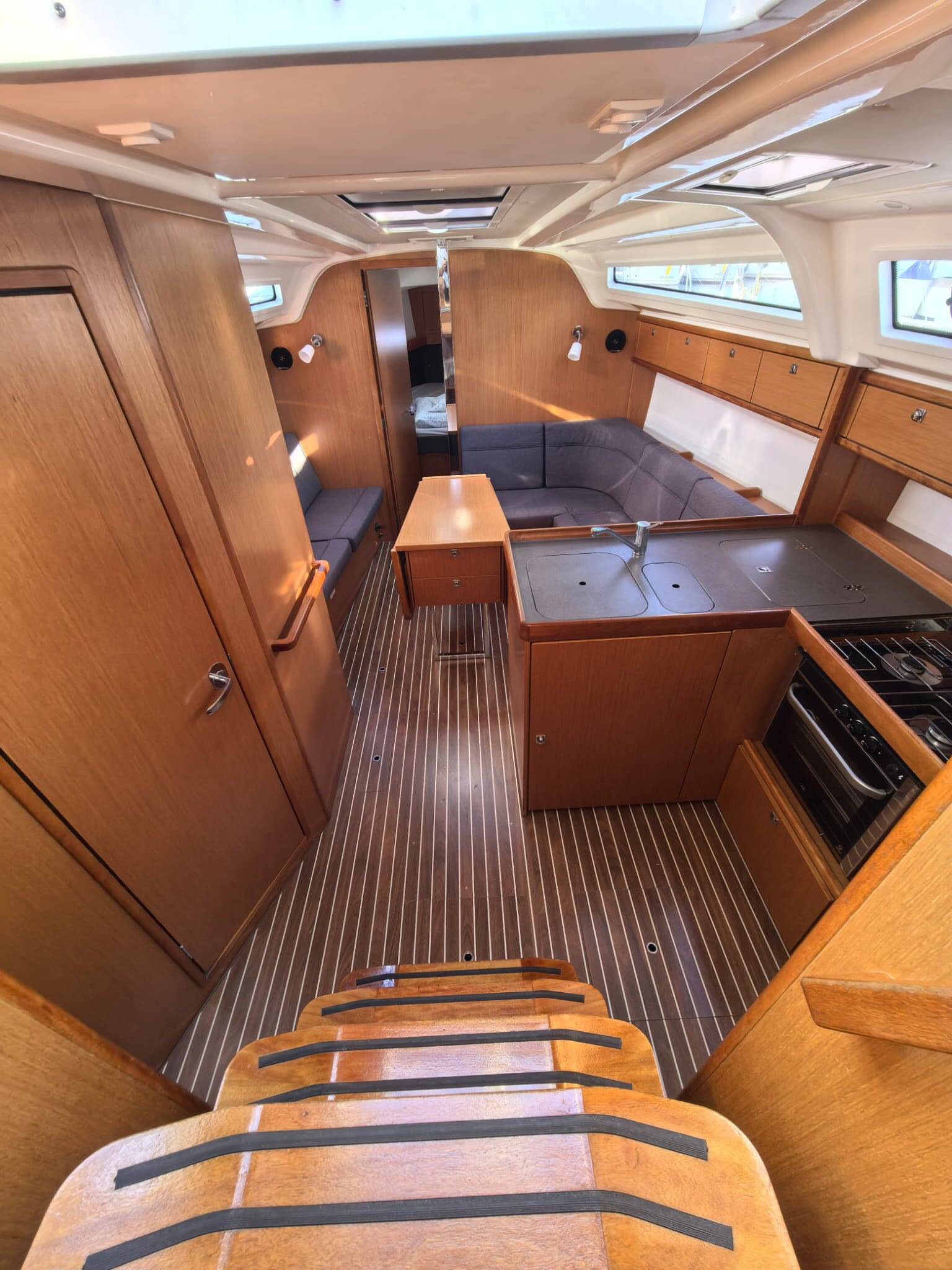 Bavaria Cruiser 37  | Lady Lana
