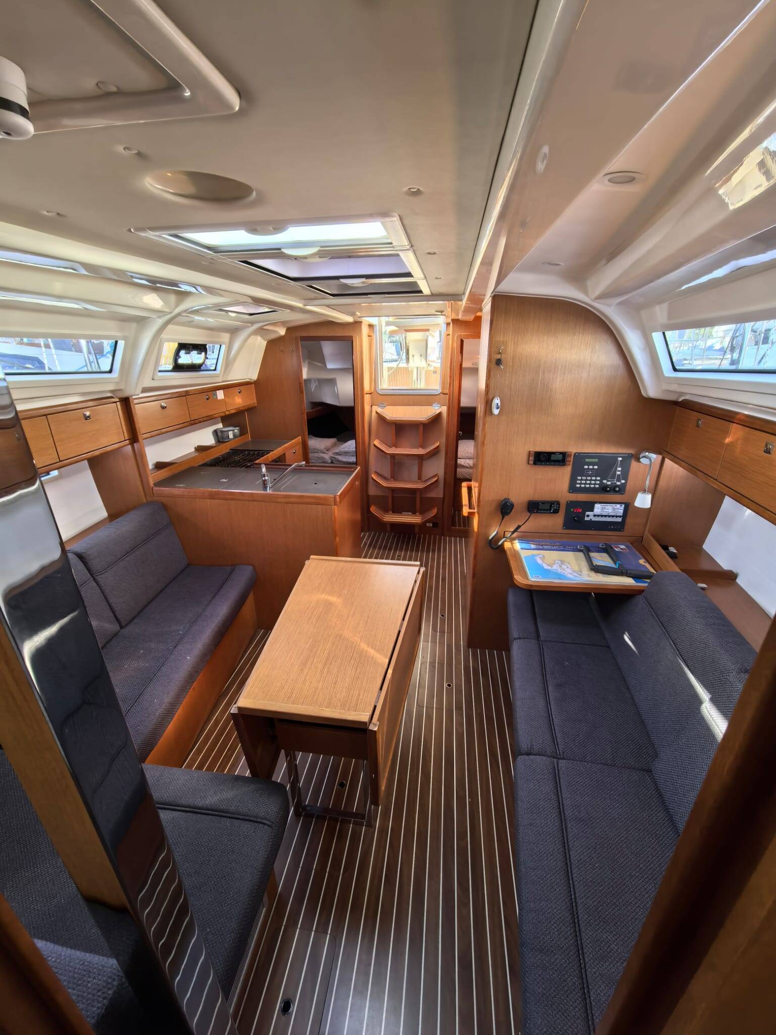 Bavaria Cruiser 37  | Lady Lana