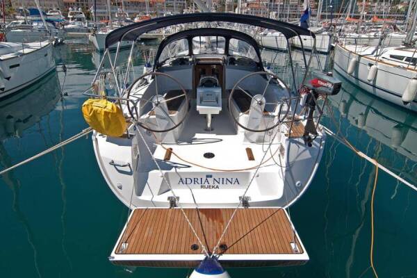 Bavaria Cruiser 37