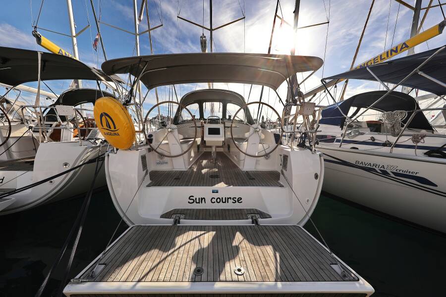 Bavaria Cruiser 37  | Sun Course