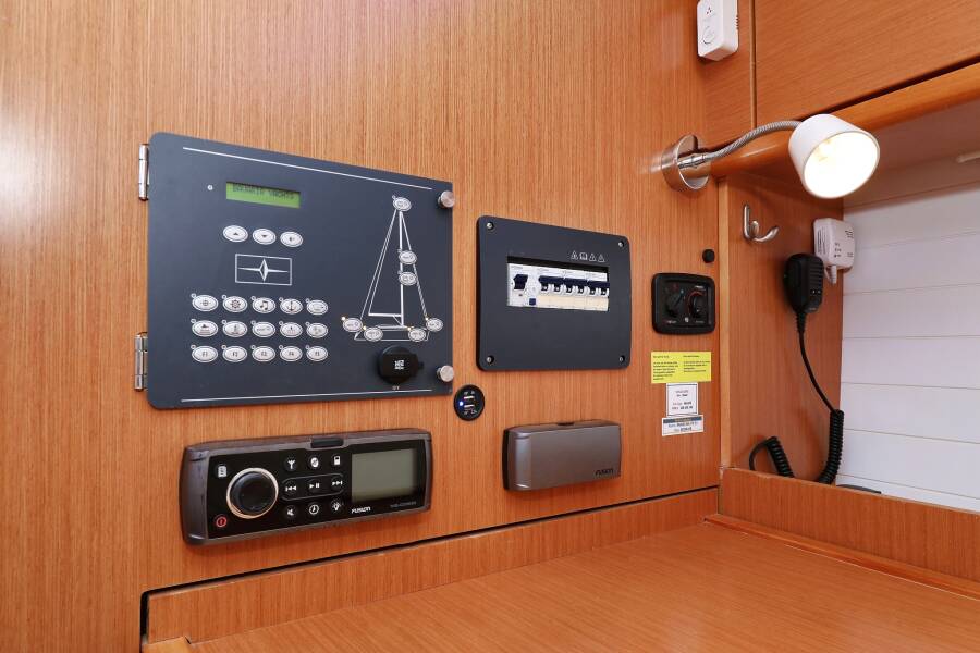 Bavaria Cruiser 37  | Sun Course