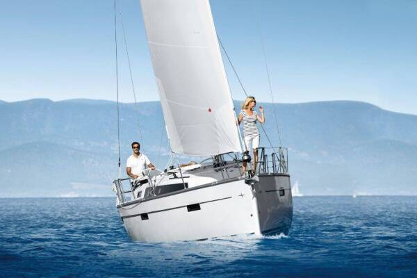 Bavaria Cruiser 37 | Fjaka