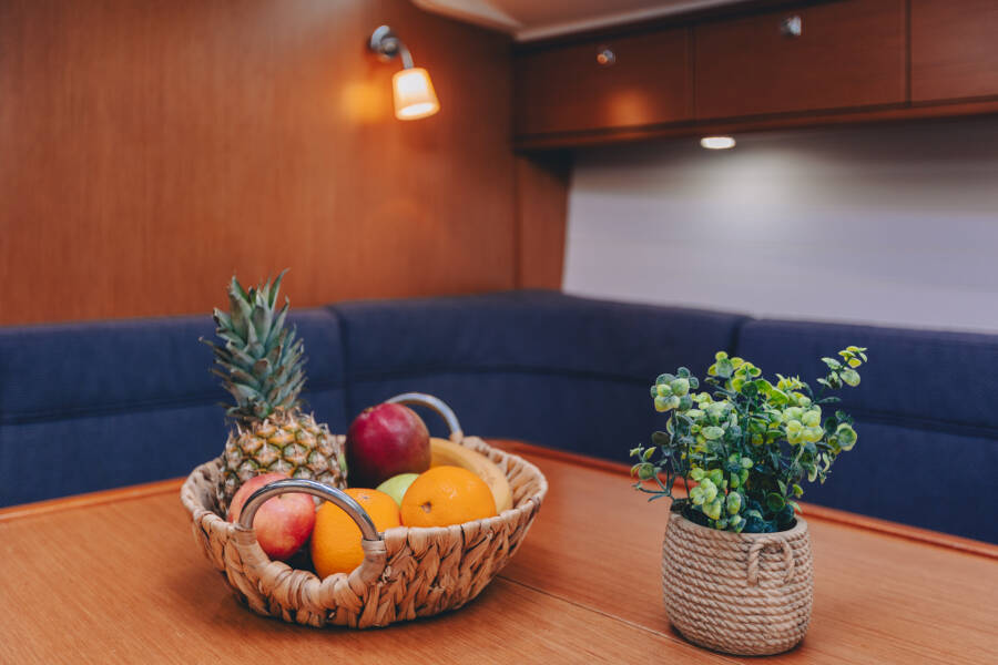 Bavaria Cruiser 37 | Fjaka