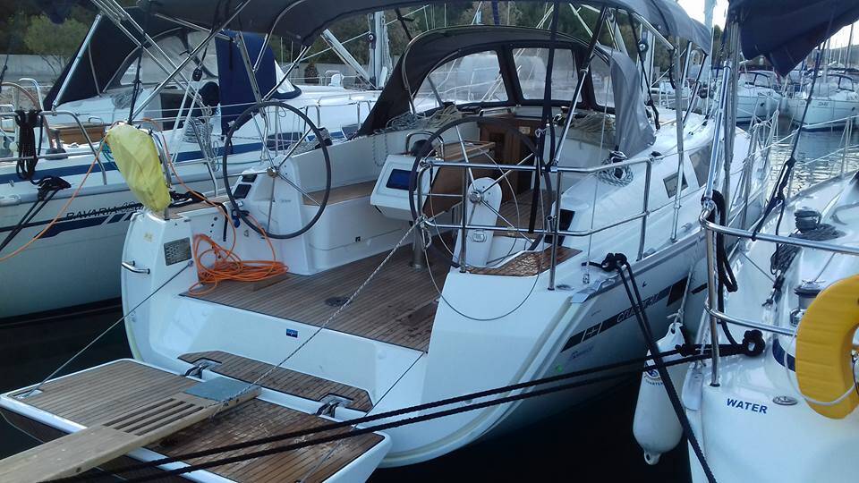 Bavaria Cruiser 37