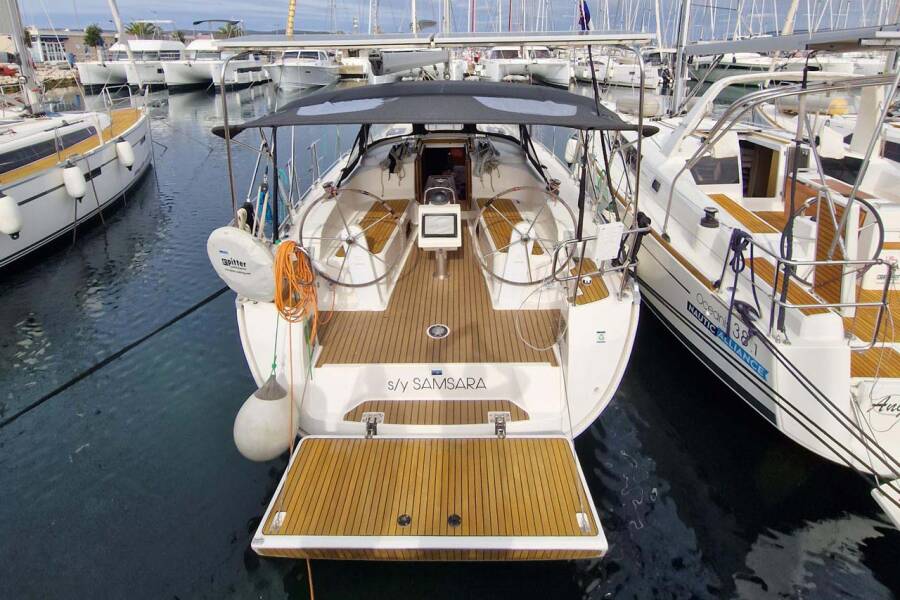 Bavaria Cruiser 37  | Samsara