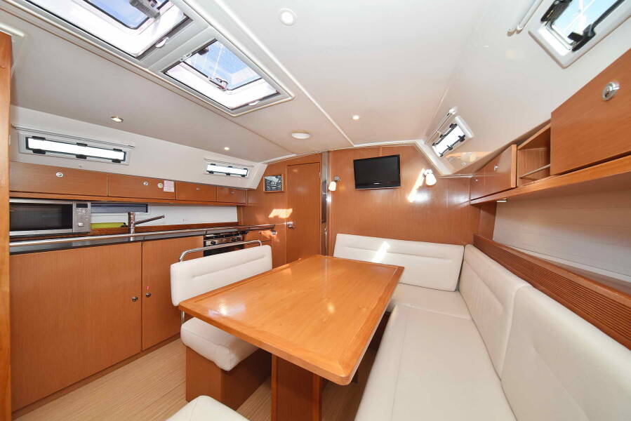 Bavaria Cruiser 40  | ECONOMY