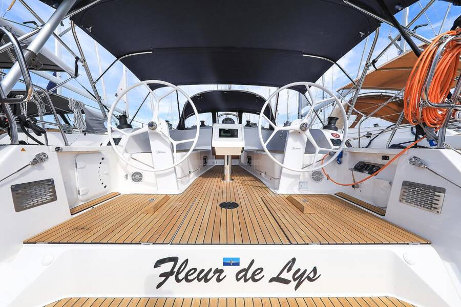 Bavaria Cruiser 41  | Fleur de Lys