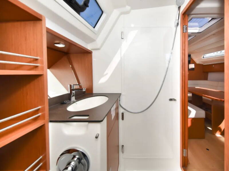 Bavaria Cruiser 41  | CLASS