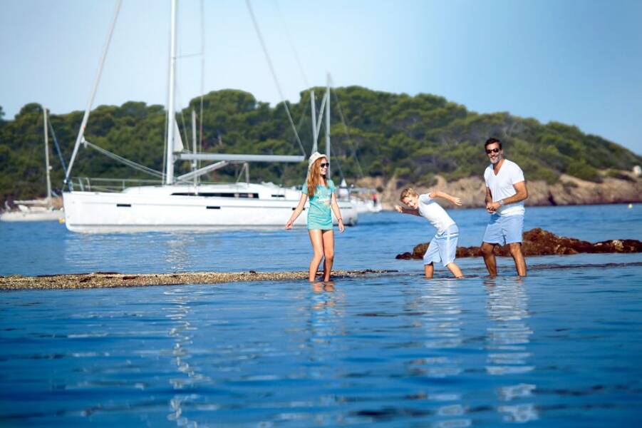 Bavaria Cruiser 41  | Anemos