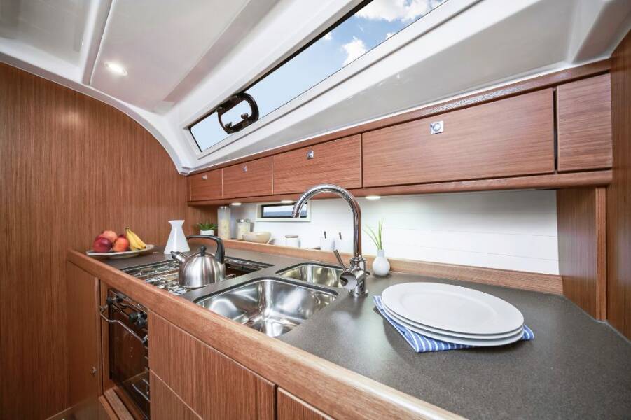 Bavaria Cruiser 41  | Anemos