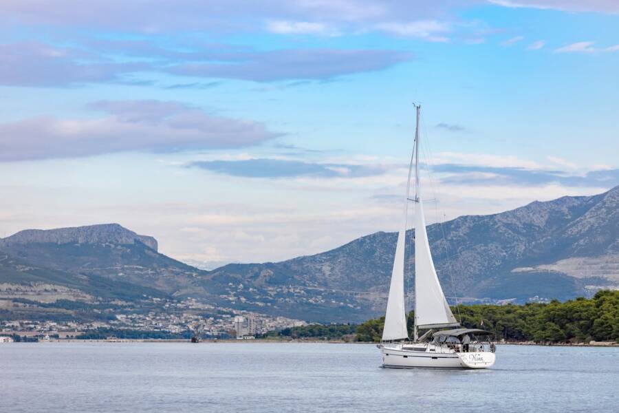 Bavaria Cruiser 41  | Nina