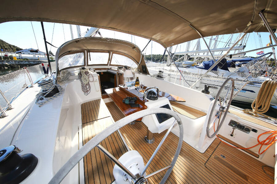 Bavaria Cruiser 41  | Sonelinno