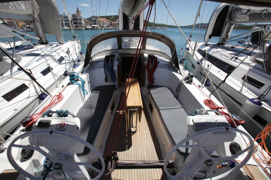 Bavaria Cruiser 41S  | Blackstar