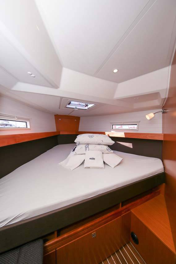 Bavaria Cruiser 41S  | Kraljevna (19)
