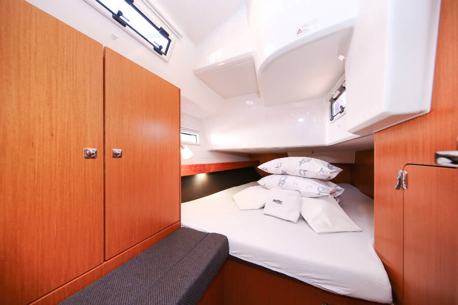 Bavaria Cruiser 41S  | Kraljevna (19)