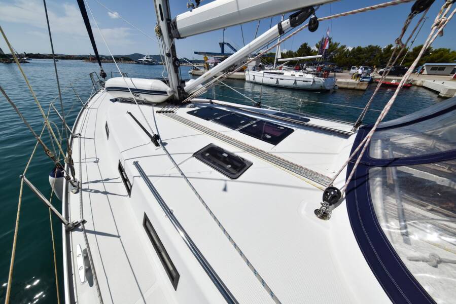 Bavaria Cruiser 45  | Controvento