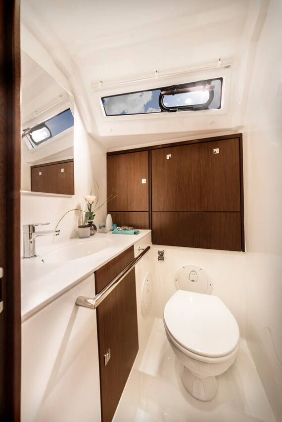 Bavaria Cruiser 46 Style  | Lyra