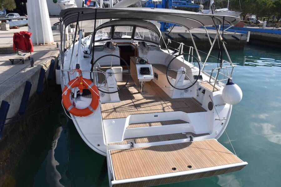 Bavaria Cruiser 46  | Malbec