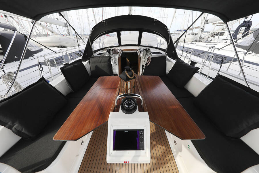 Bavaria Cruiser 46  | silence four