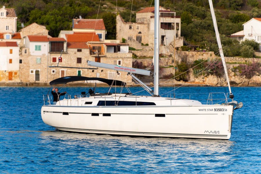 Bavaria Cruiser 46  | White Star