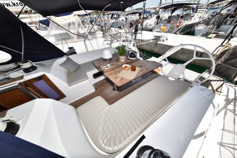 Bavaria Cruiser 46  | Borgo Erizzo