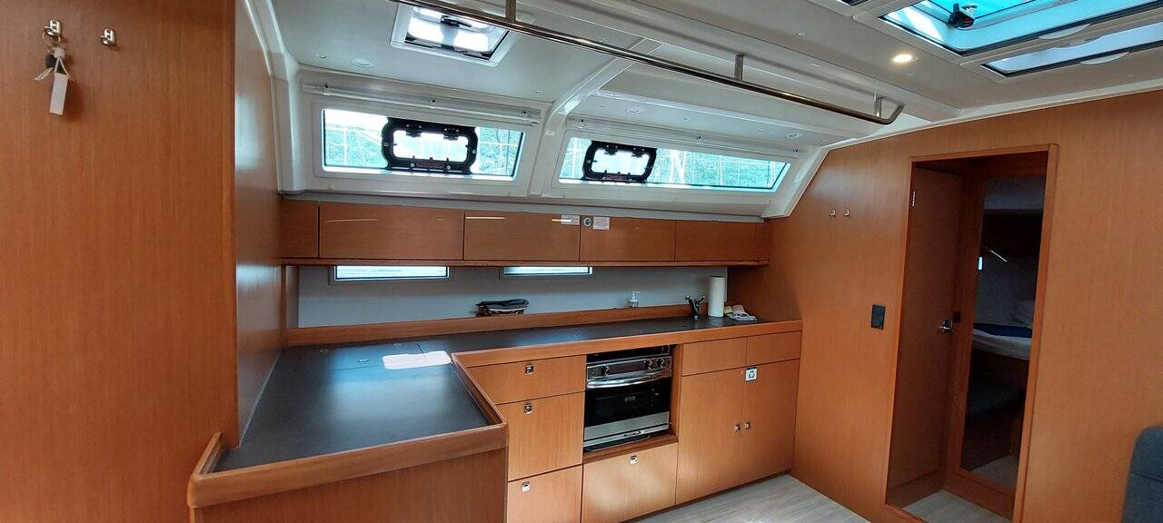 Bavaria Cruiser 46  | Sunny Point