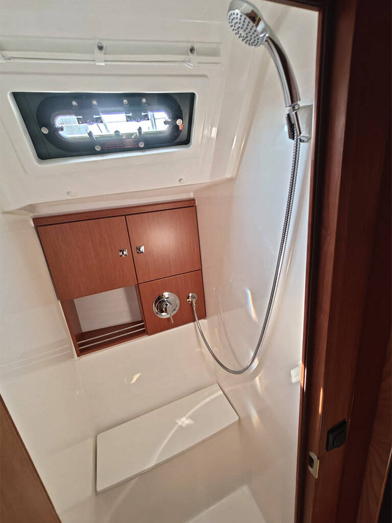Bavaria Cruiser 46  | Sea Legend