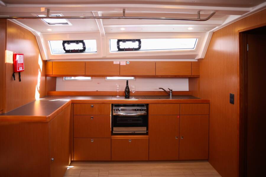 Bavaria Cruiser 46  | Skrivena