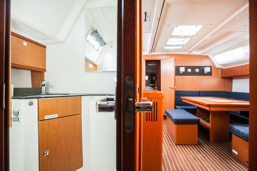 Bavaria Cruiser 46  | Lovro