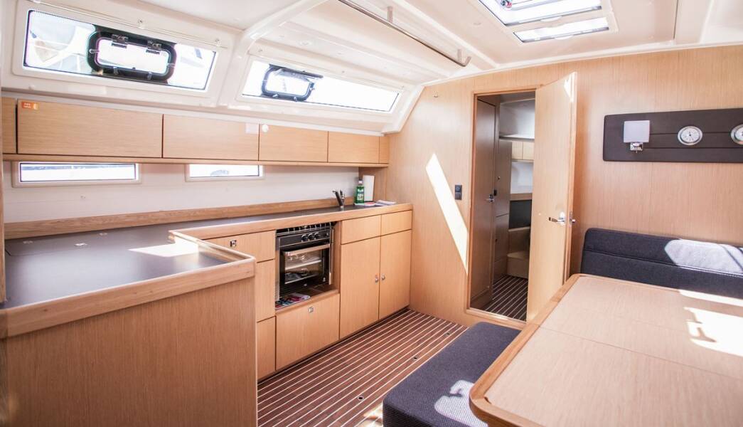 Bavaria Cruiser 46  | 'njoy