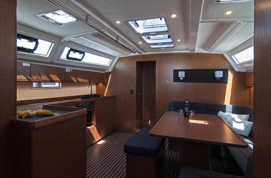 Bavaria Cruiser 46  | Adria Myriam