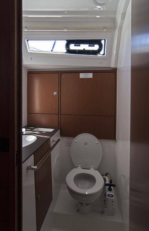 Bavaria Cruiser 46  | Adria Myriam