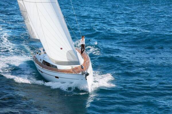 Bavaria Cruiser 46 | Grey Sky