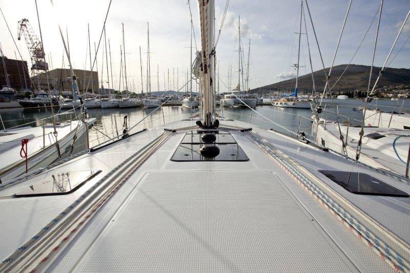 Bavaria Cruiser 46 | Grey Sky
