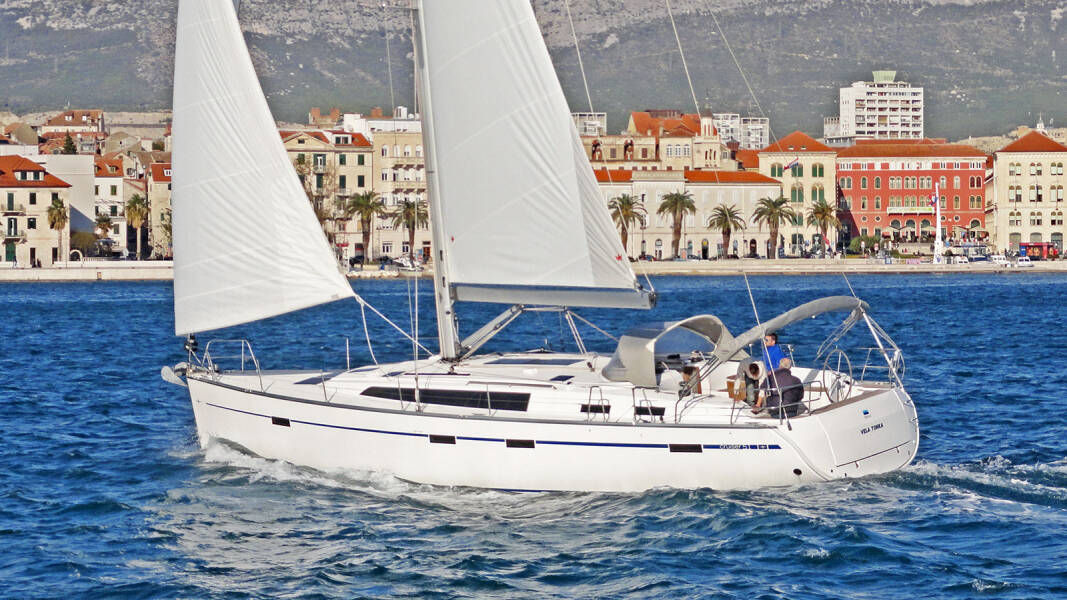 Bavaria Cruiser 51  | Vela Tonka