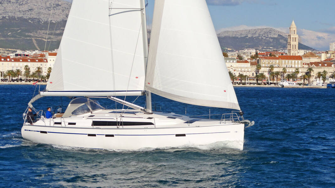 Bavaria Cruiser 51  | Vela Tonka