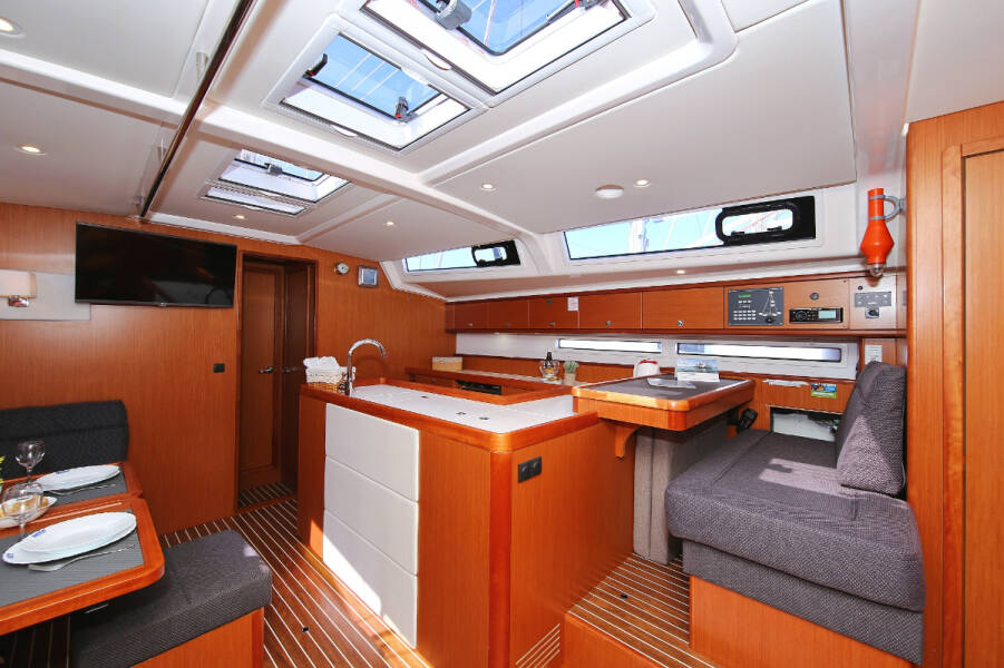 Bavaria Cruiser 56  | El Karinjo