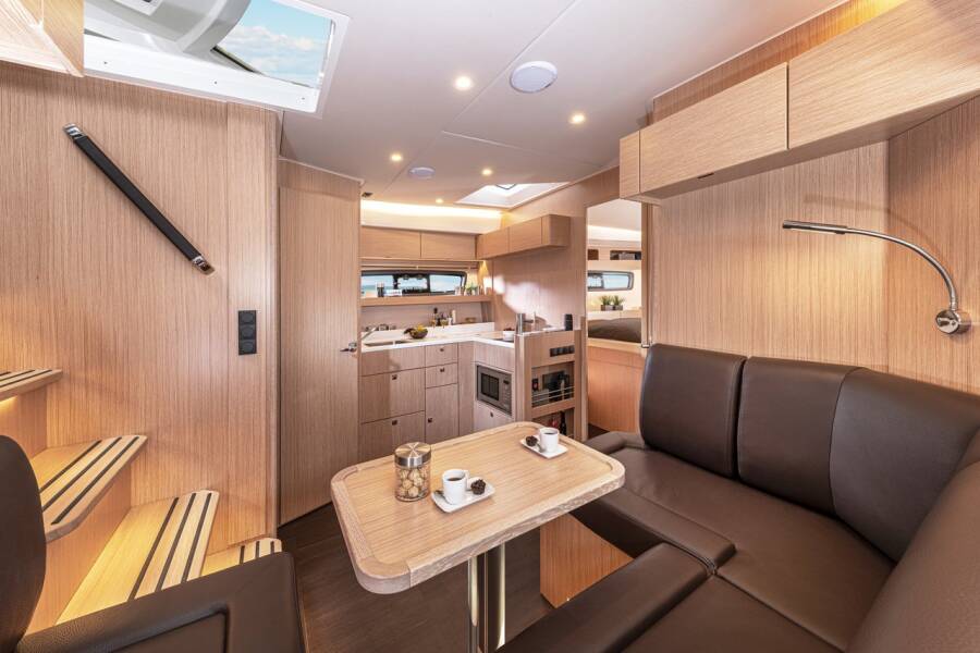 Bavaria SR41  | Ivana