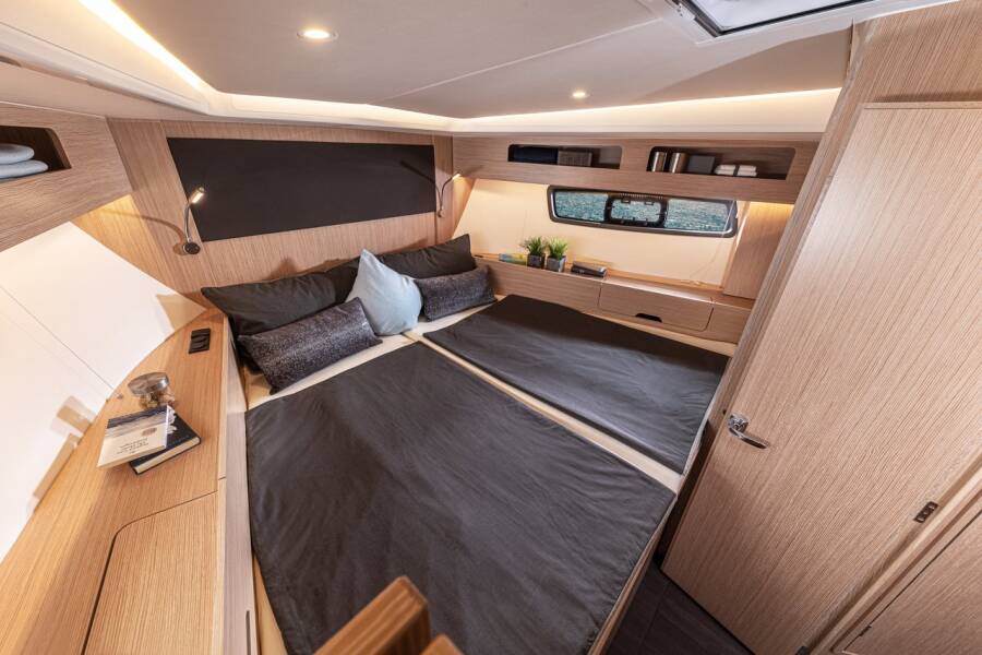 Bavaria SR41  | Ivana