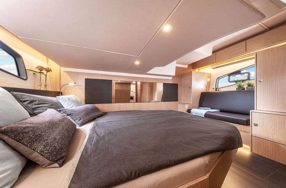 Bavaria SR41  | Ivana