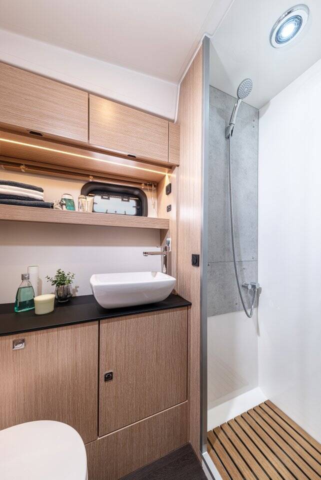 Bavaria SR41  | Ivana