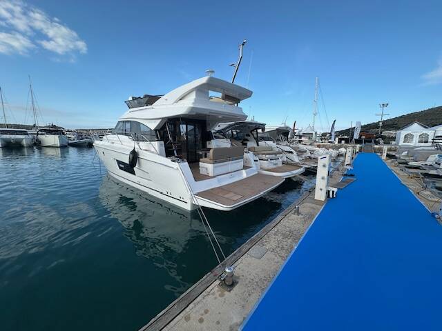 Bavaria Virtess 420 | Lana