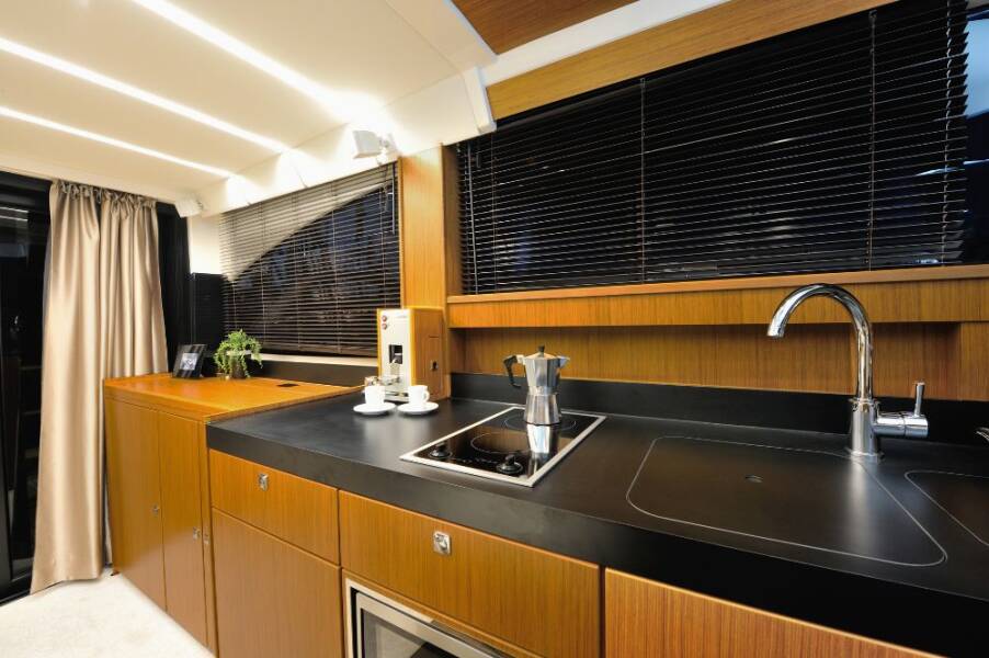 Bavaria Virtess 420 | Zanngi