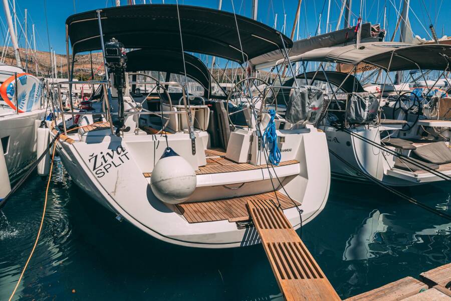 Beneteau Sun Odyssey 49  | Živa