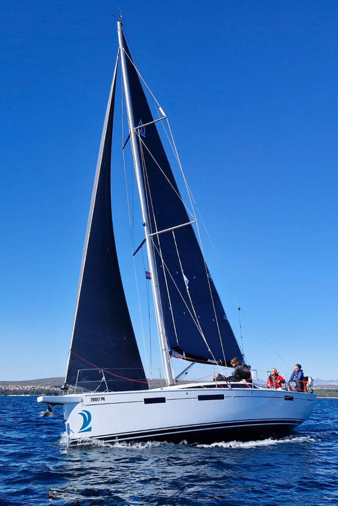 Dehler 38 SQ | Ship Happens
